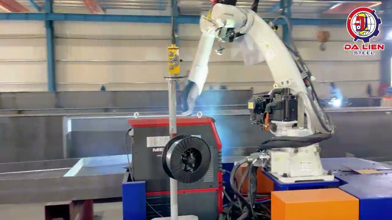 Robot Hàn Dầm Thép Hiện Đại vs Truyền Thống Cái Nào TỐT Hơn?