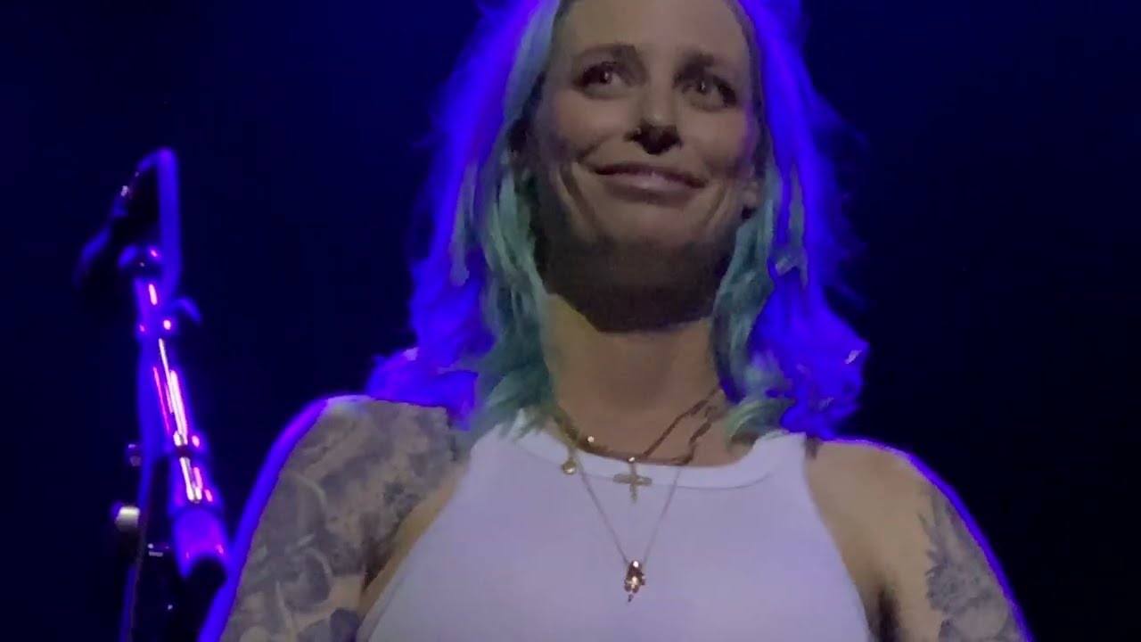 Gin Wigmore - I Will Love you (Solo Finale) - Live at The SoundBoard Theater, Detroit 2022)