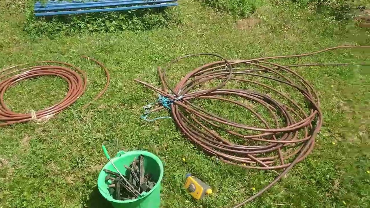 Comment installer un arrosage gravitaire goutte à goutte