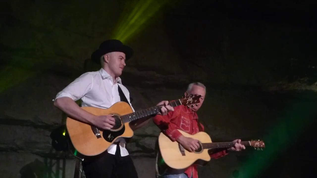 Tommy Emmanuel & Joe Robinson, Cannonball  Rag