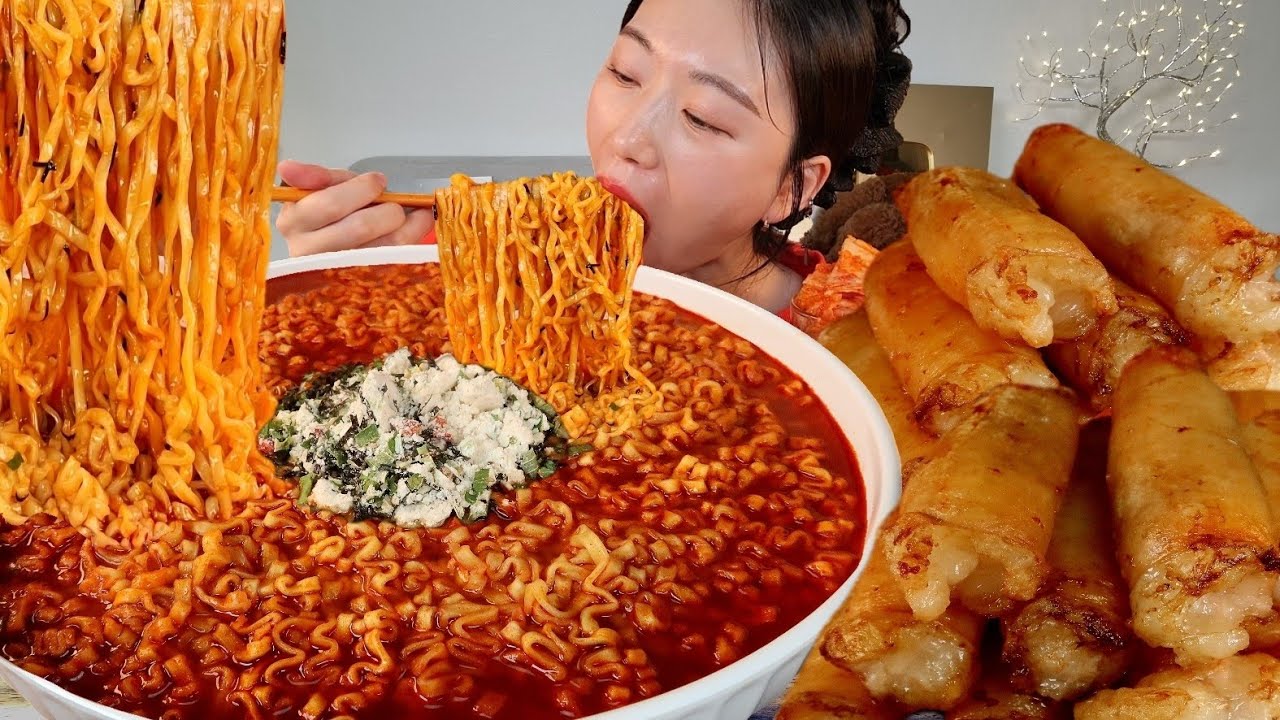 ASMR 오늘도 호로록주의⚠ 매운 불닭볶음탕 통대창 리얼먹방 :) Buldak stir-fried noodles Korean traditional beef tripe MUKBANG