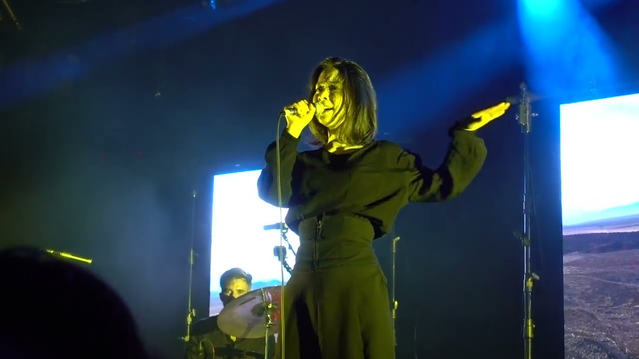Mitski - I Will (Brooklyn Steel, NYC 12/1/18)