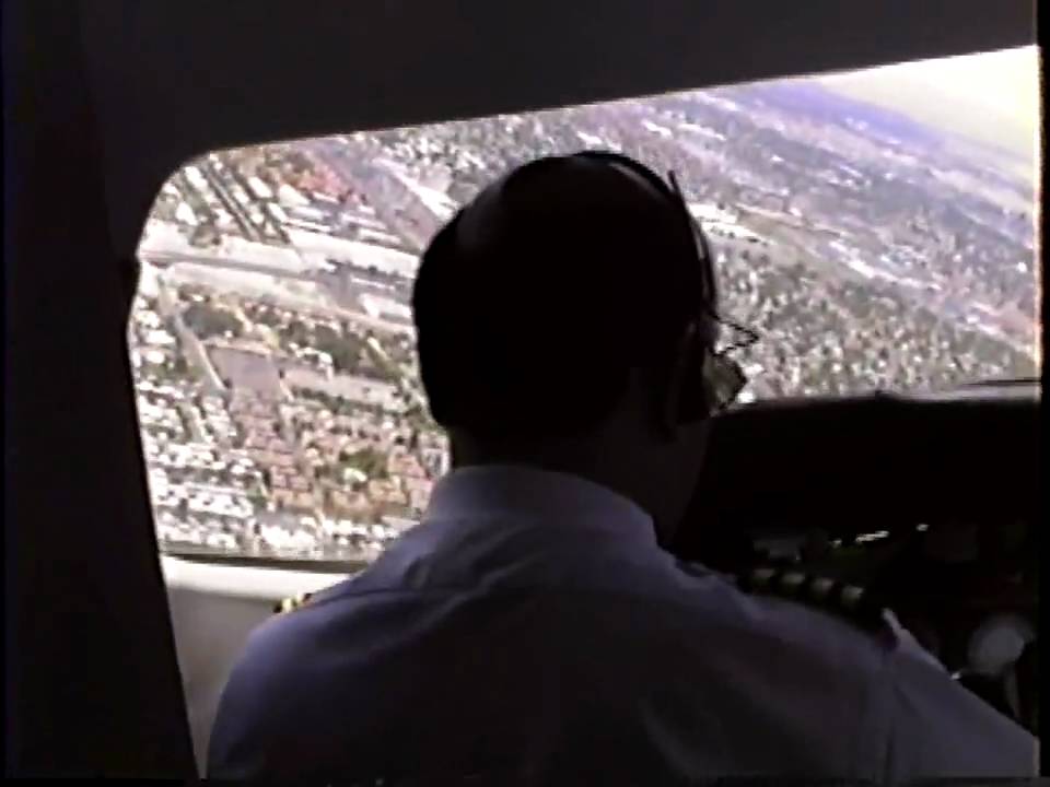 Flight On A Learjet 24 (VNY to LAS)