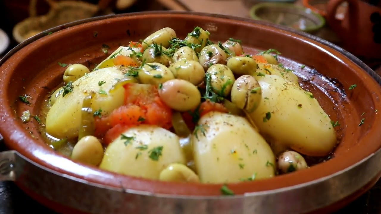 Rural life in Moroccan Cooking Tajine 🏔️