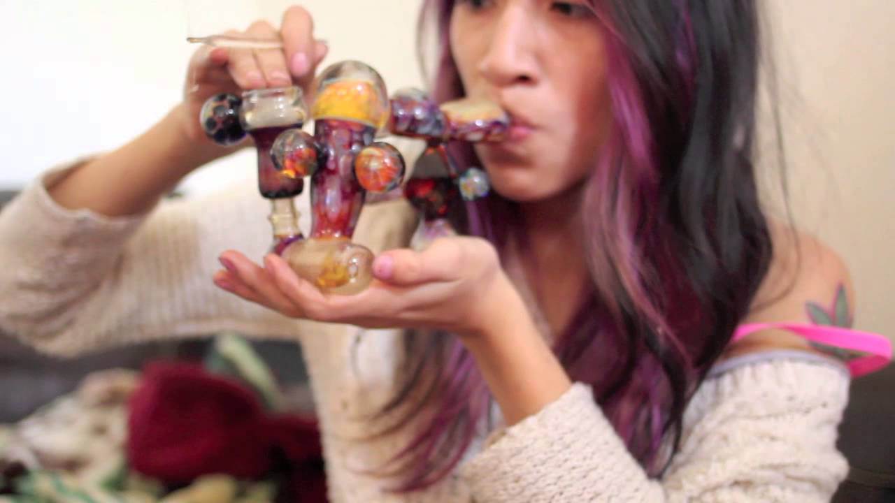 Purple Shatter Dabs on Sasha Hess Glass Inline