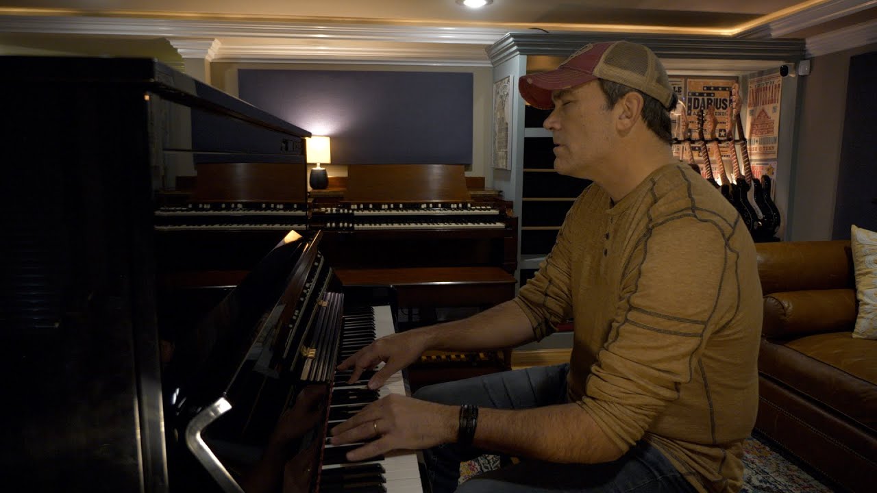Scott Sean White - Humankind (Official Music Video)