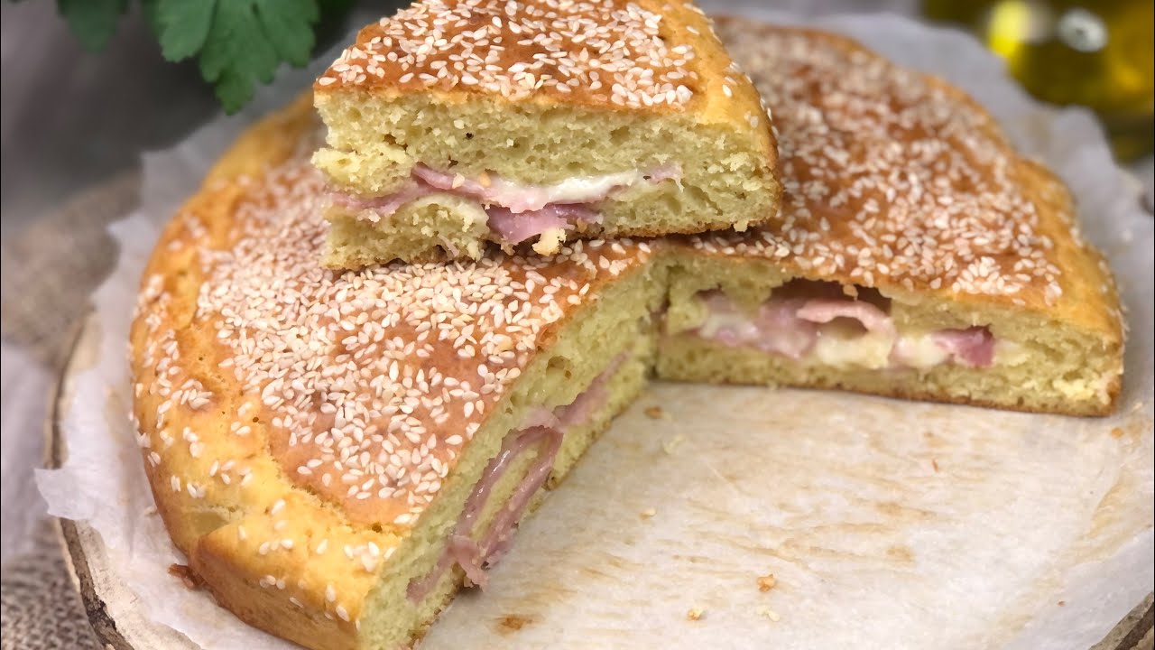FOCACCIA AL CUCCHIAIO RIPIENA PROSCIUTTO E FORMAGGIO - FACILE E VELOCE SENZA LIEVITAZIONE