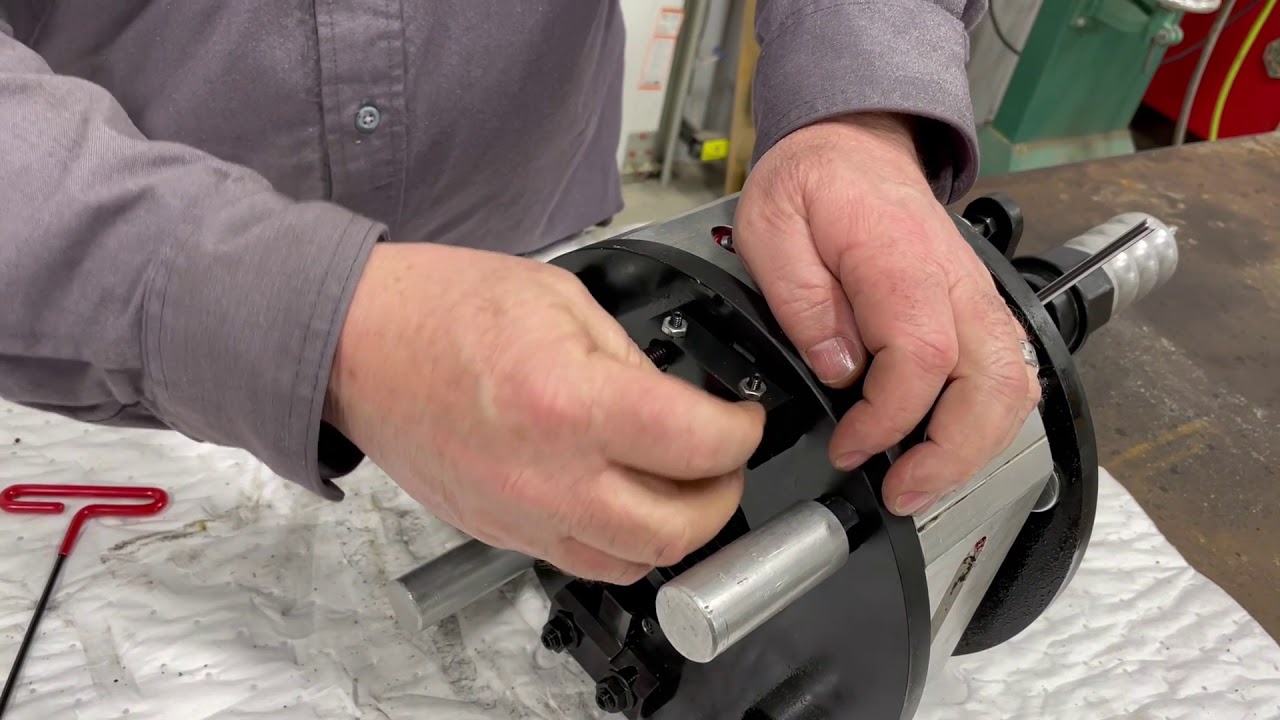 Changing Inserts on the Samss Refacer Pin machine