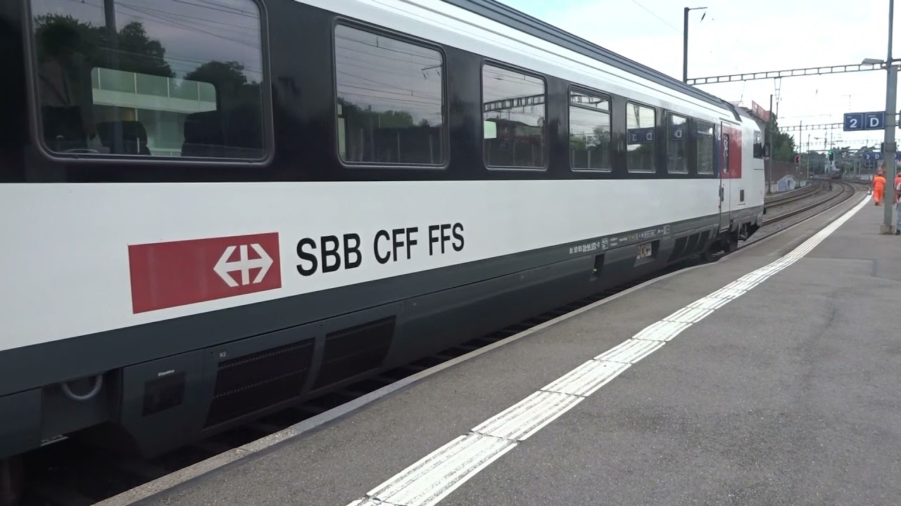 Trains et bus à Morges