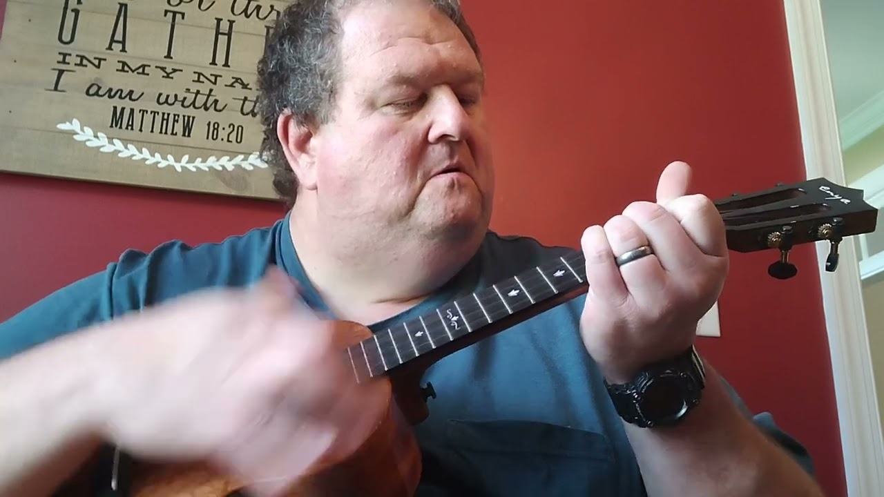 Enya MUT-MAD Tenor Acoustic Electric Ukulele