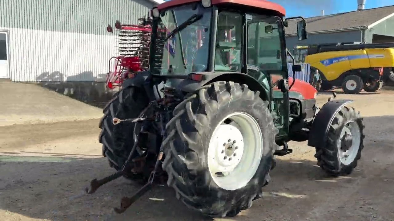 New Holland TN75S traktor - Kapow Online Auctions