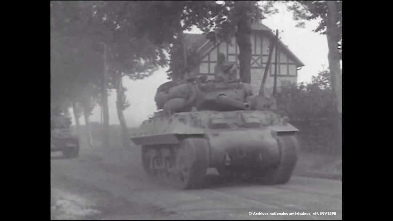 Entrée de la 90e division américaine dans Alençon - 12 août 1944