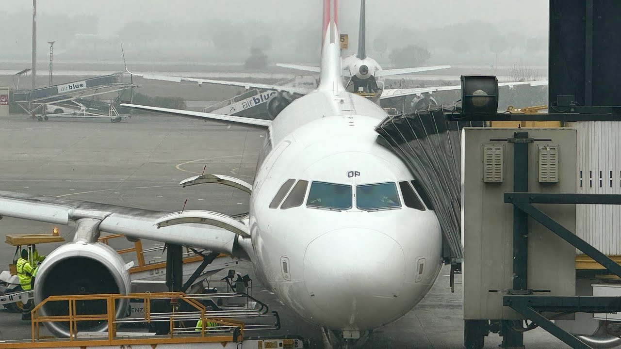 🇵🇰 FLY JINNAH STILL THE BEST? | FLY JINNAH LAHORE TO KARACHI | LHE - KHI | 9P843 | A320 | AP-BOP