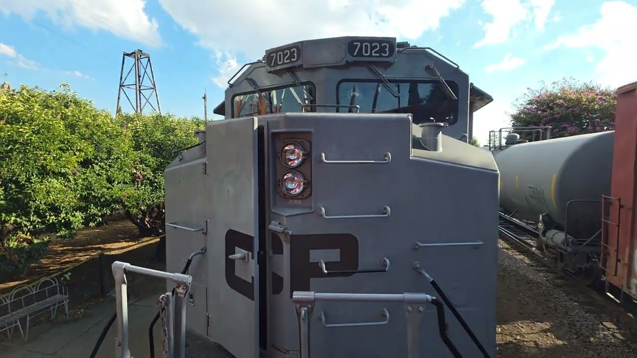 CabTour's Locomotives: CP 7023 