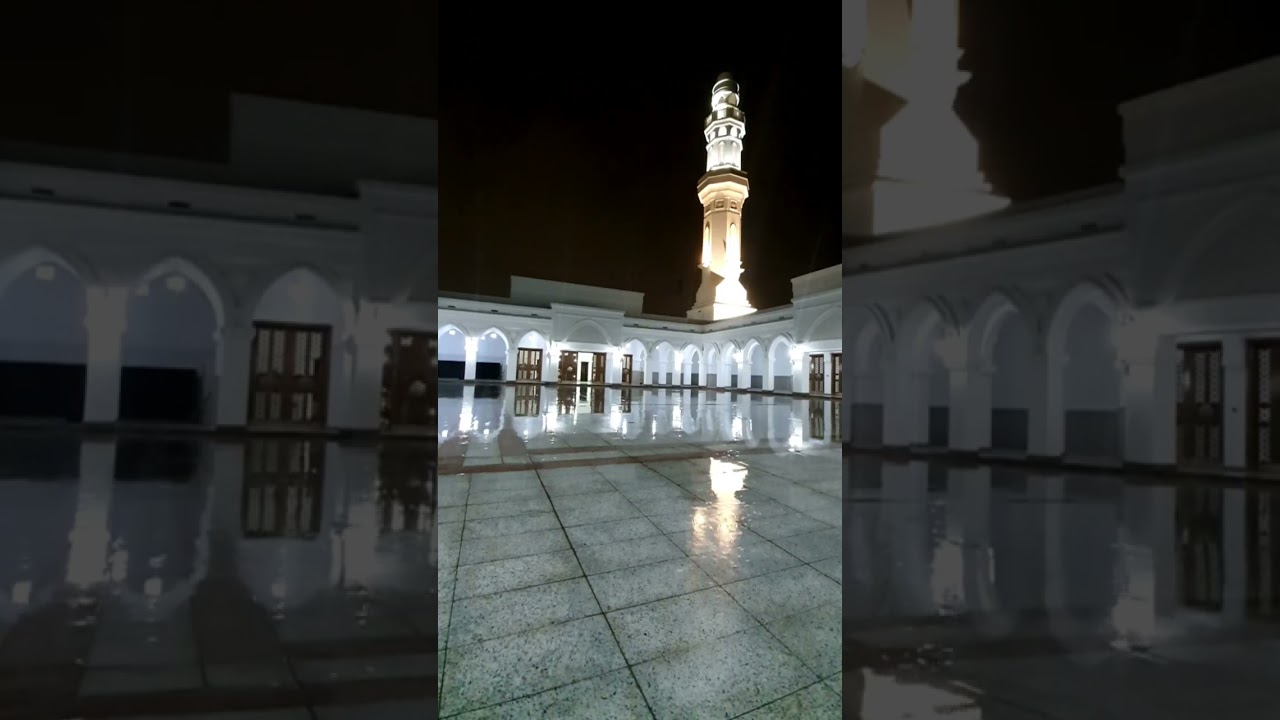 اذان الفجر الأول بجامع الخندق بالمدينةالمنورة المؤذن عبدالكريم الأيوبي