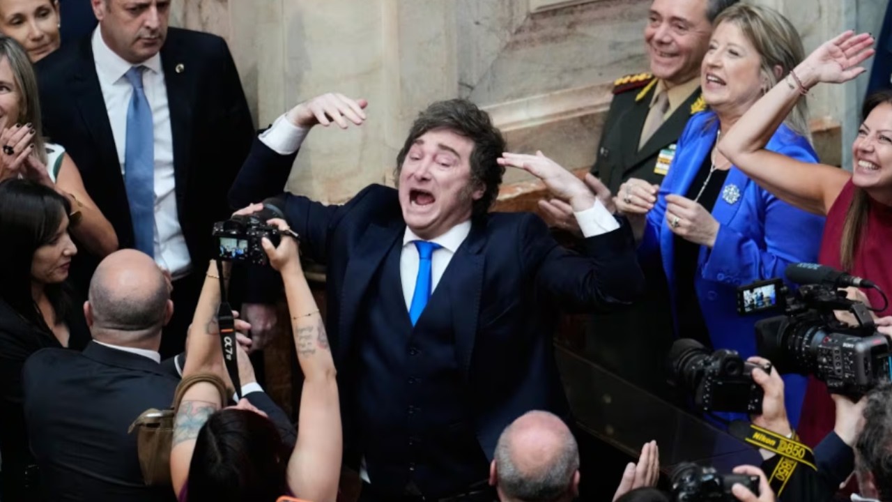 MILEI FUSTIGÓ A LOS KIRCHNERISTAS, ATACÓ A EMPRESARIOS Y HABLÓ DEL 2026: