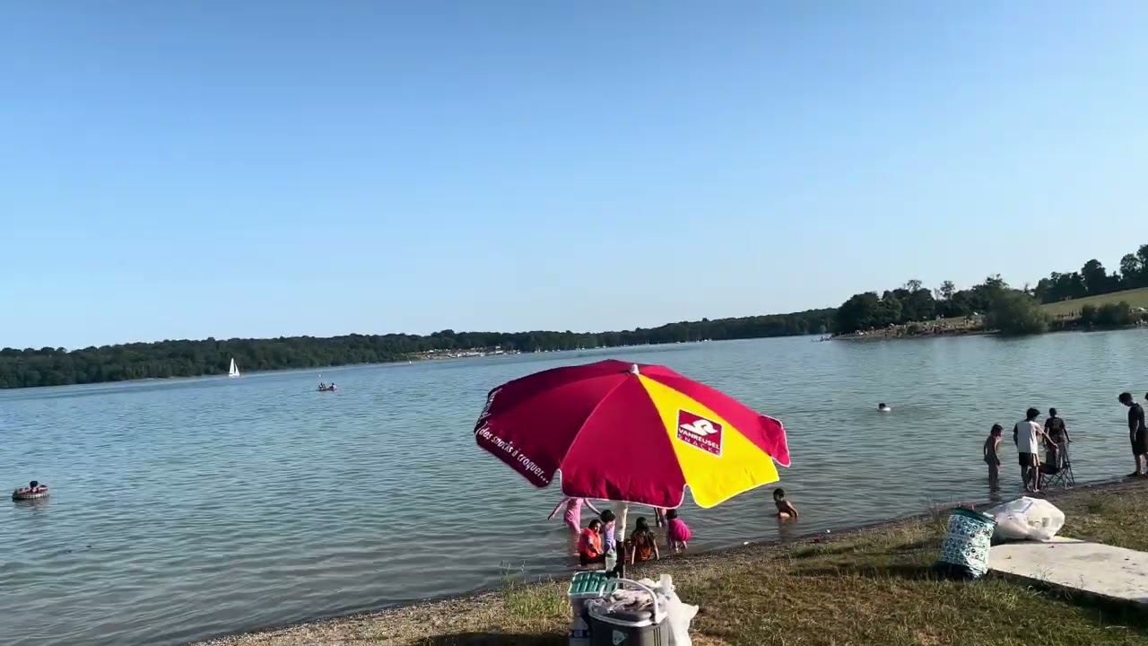 The sea and the park are so beautiful in Belheim.