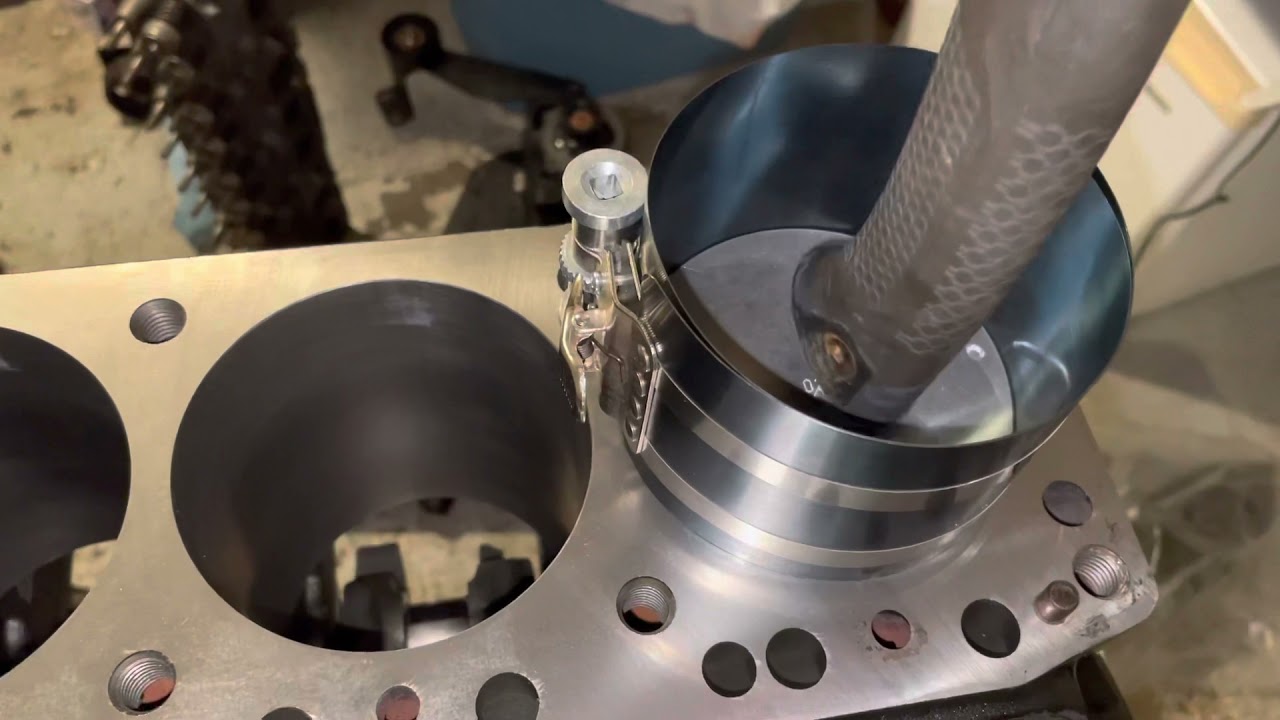 Mercruiser 3.0 1(f) - Rings/Pistons Install