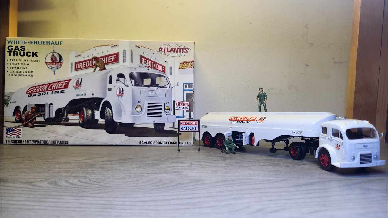 Atlantis White-Fruehauf Gas Truck 1/48 scale - Final Reveal