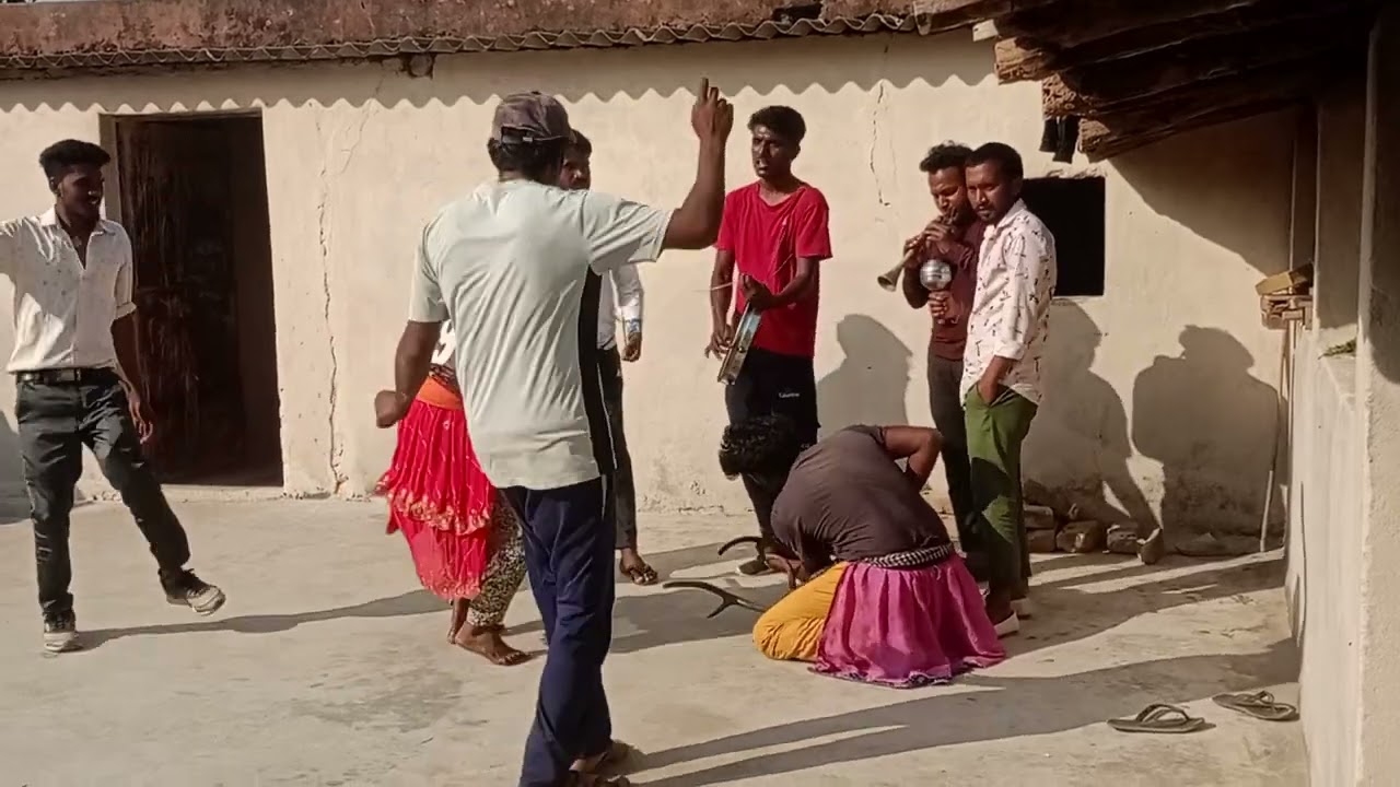 मौला भैया बना के छोड़ देवी का शानदार बघेली गोधूम बाजा किया गया इस वीडियो को जरूर संपर्क 7803906551