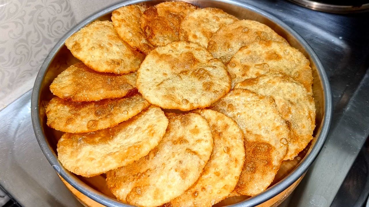 కేవలం అరకప్పు రవ్వతో ఇలా tasty గా crispy గా హల్వా పూరీలు పిల్లలు కూడా ఇష్టంగా తినేలా| Halwa poori 