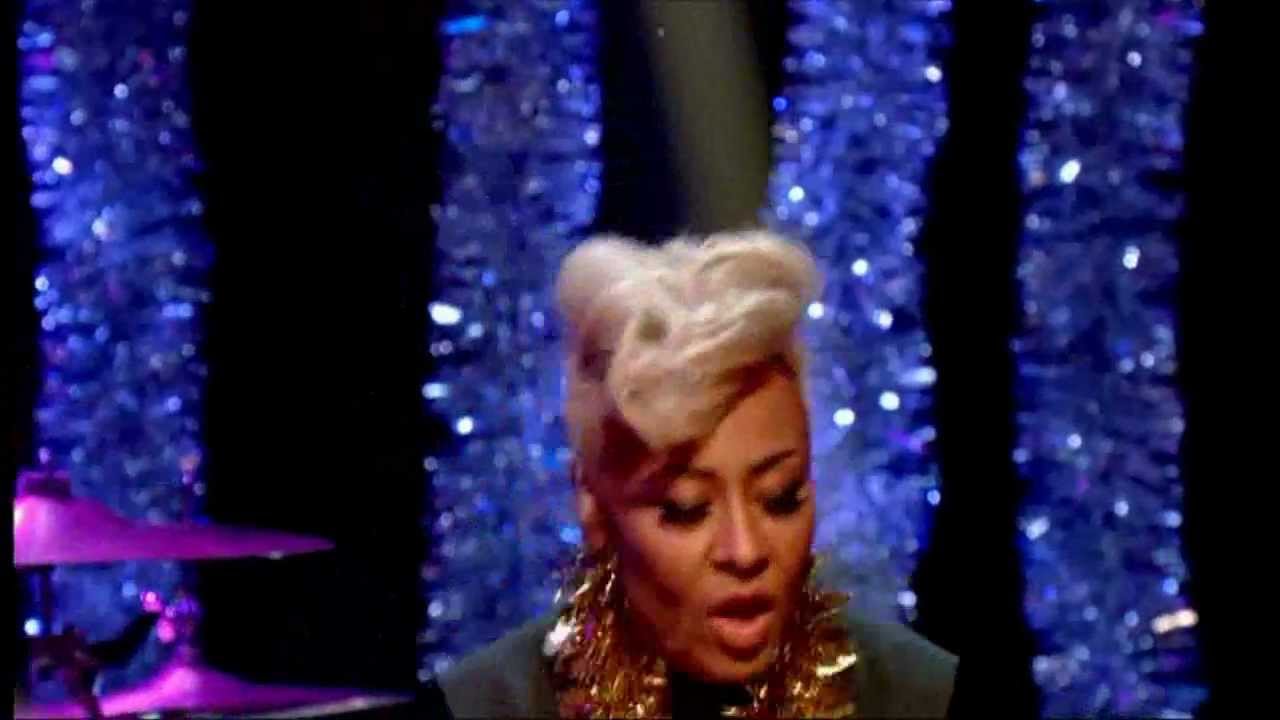 Emeli Sandé - Next to Me (Live Christmas Top of the Pops)