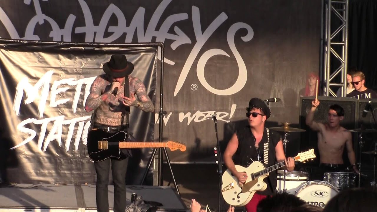 Metro Station Live She Likes Girls Warped Tour 2015