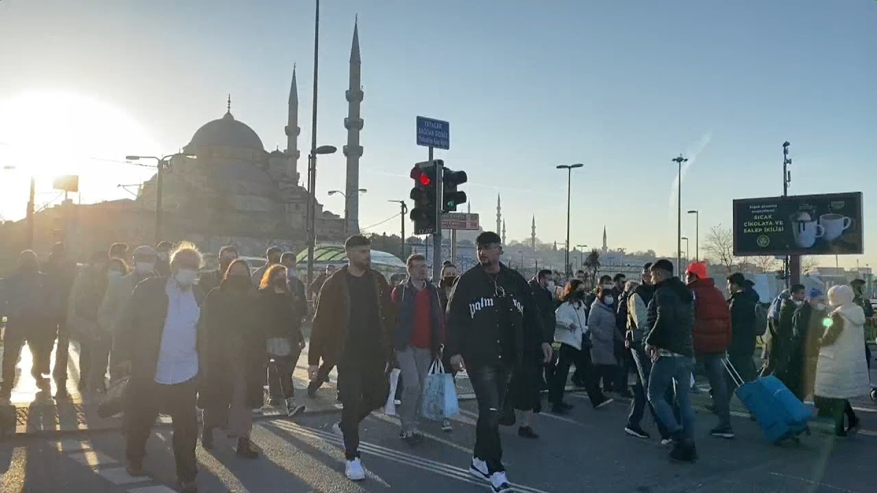 Turquía registra más de 50.000 positivos de covid-19 por primera vez en nueve meses