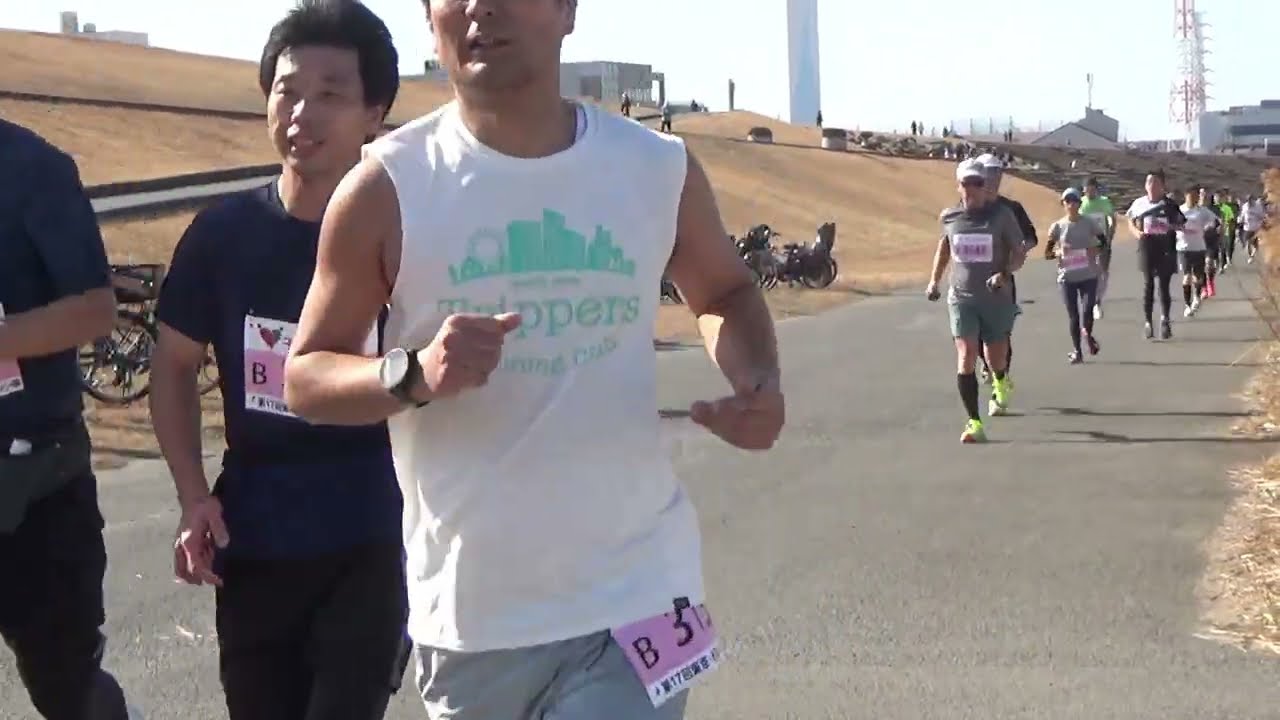東京・赤羽ハーフマラソン　ハーフの部　約１７.８ｋｍ地点、１１時４４分３０秒から１３時まで撮影３/４
