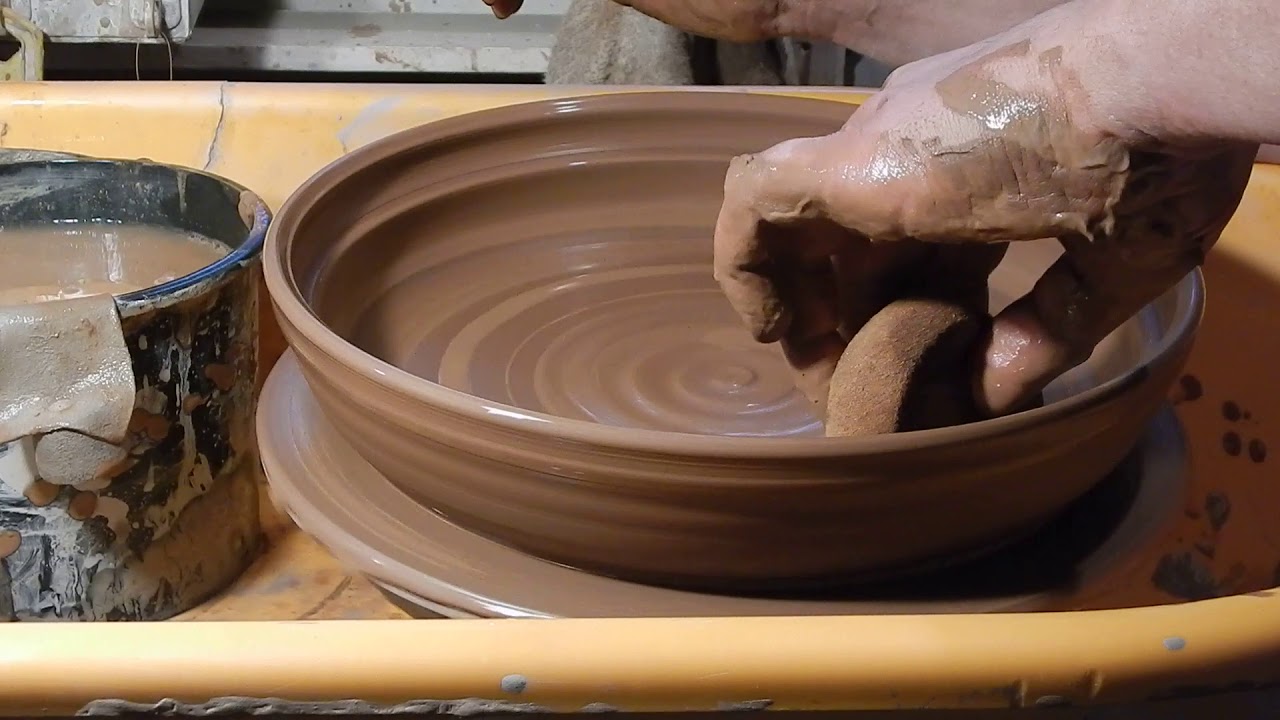 Throwing a Terracotta Morrocan Tagine