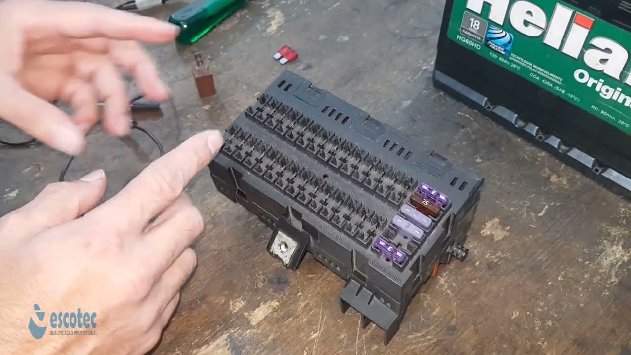 Buzina VW G2 G3 G4 instalação caixa de fusível rele buzina onde fica esquema elétrico buzina caracol
