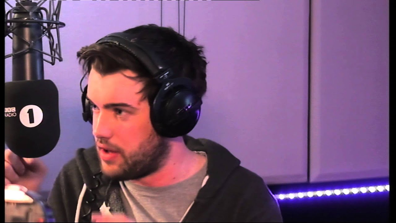 Jack Whitehall pops in to chat to Grimmy