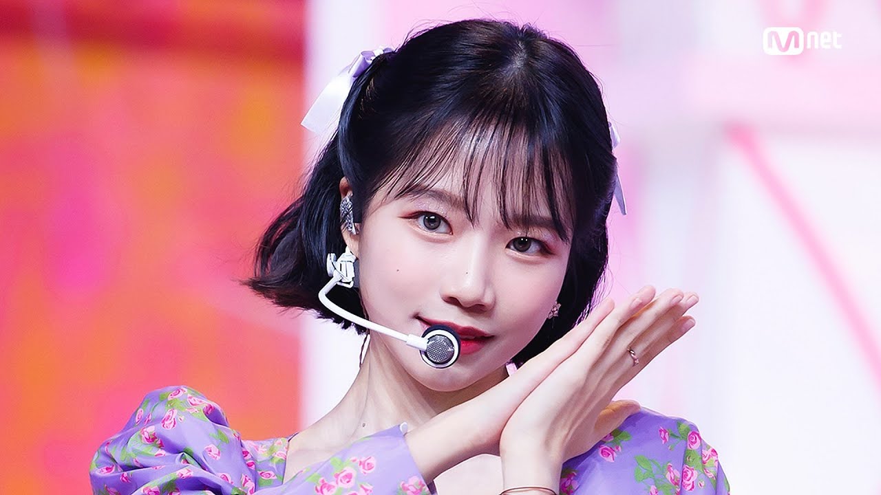 '최초 공개' 유리다움 '조유리'의 'GLASSY' 무대 #엠카운트다운 EP.728 | Mnet 211007 방송