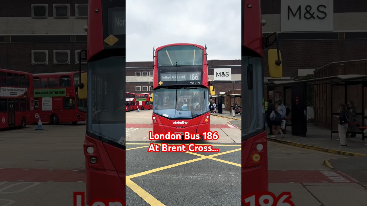 London Bus 186 👌 At Brent Cross Shopping Centre #shorts #shortsfeed #shortsbeta