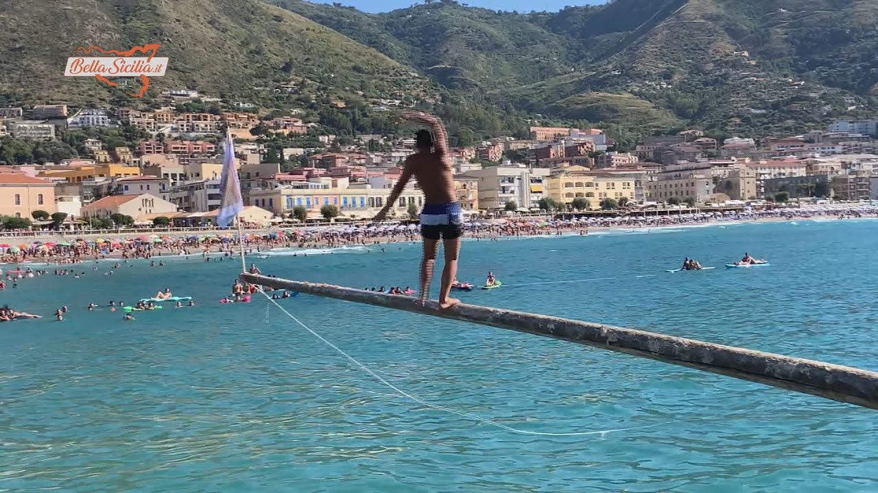Tradizionale 'Ntinna a Mari a Cefalù
