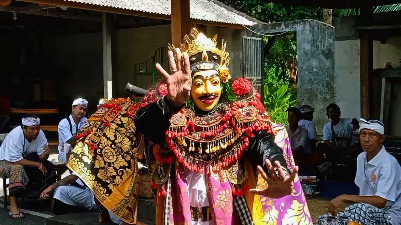 TARI TOPENG KERAS SEKAA TOPENG MAS KUNING DESA TUSAN.KOORDINATOR DEWA GRIAWAN,@budayabalichennal