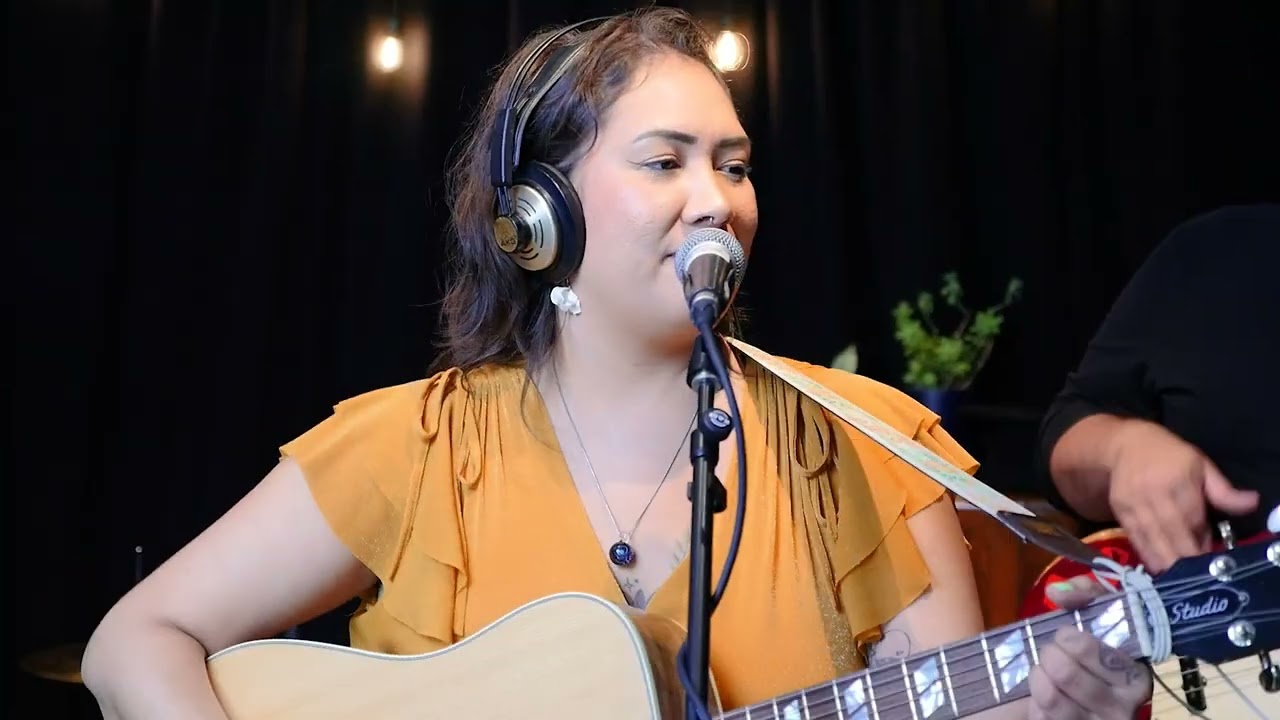 Bria Rose N Thorns - Water Runs Clean (from Hidden Track Session)