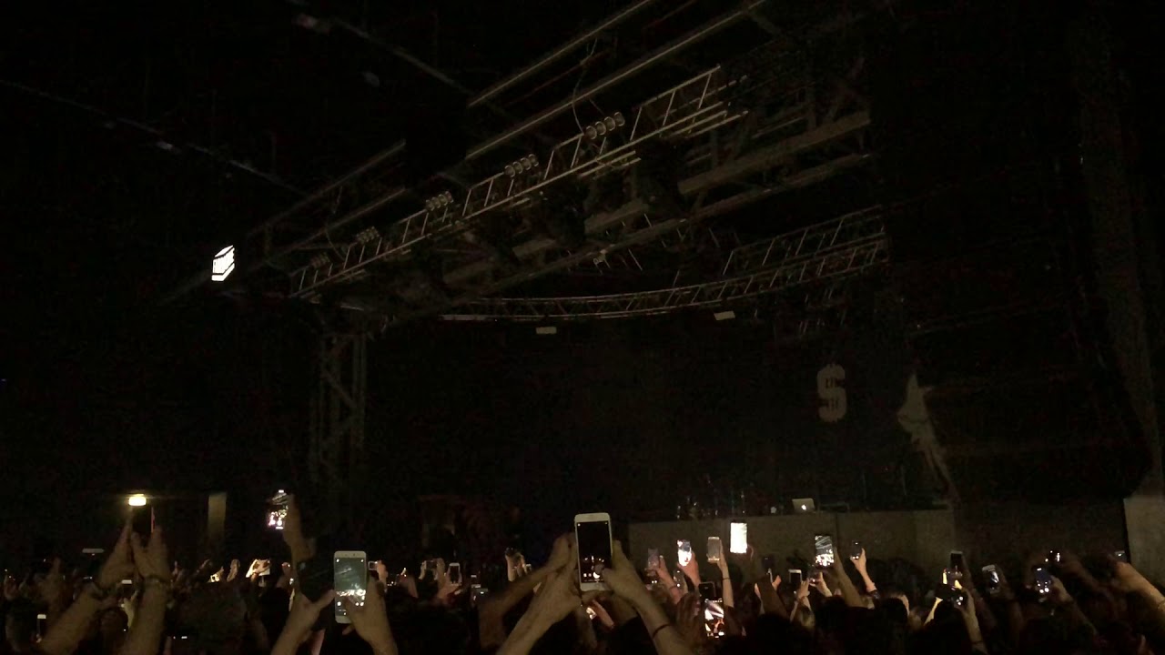 Sfera Ebbasta - Intro Live 🔹 Fabrique Milano