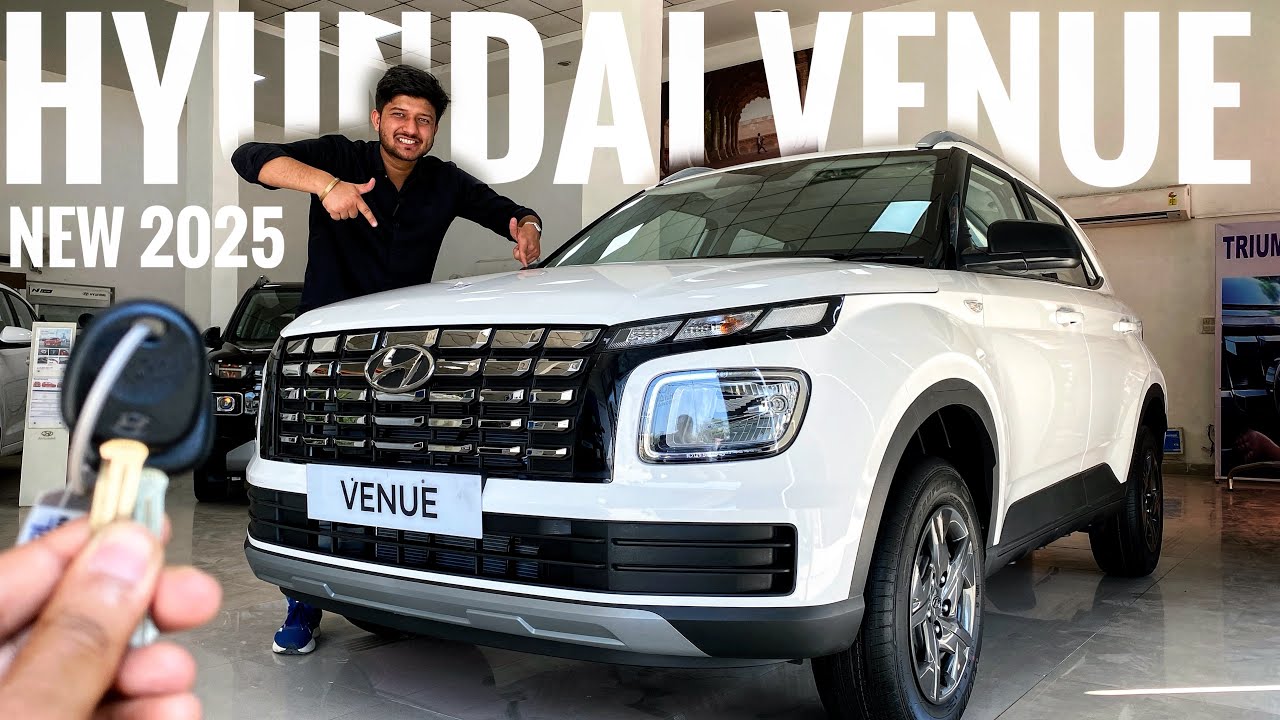 Hyundai Venue E Plus 2025 | Base model mein sunroof 😳🔥 | MOTOSHOTO