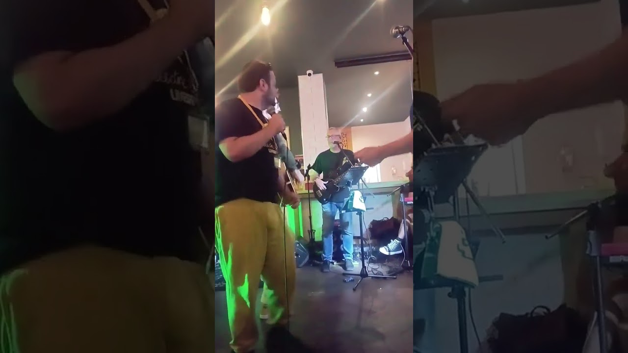 Singing  Electric Umbrella song 