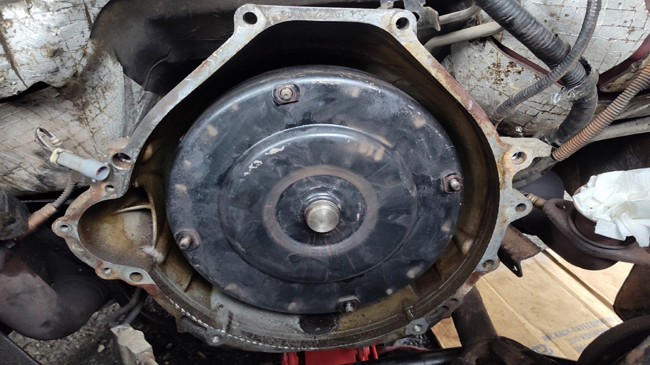 Снятие сломанного маховика Ford F150 5.4 3V 2004-2009 гг. #ремонттрансмиссии