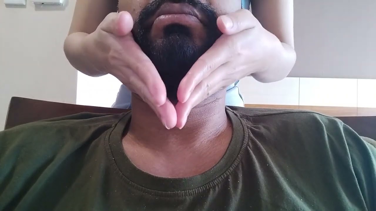 [ASMR] Unbelievable Beard Scratching, Massage & Dandruff Cleaning ASMR.