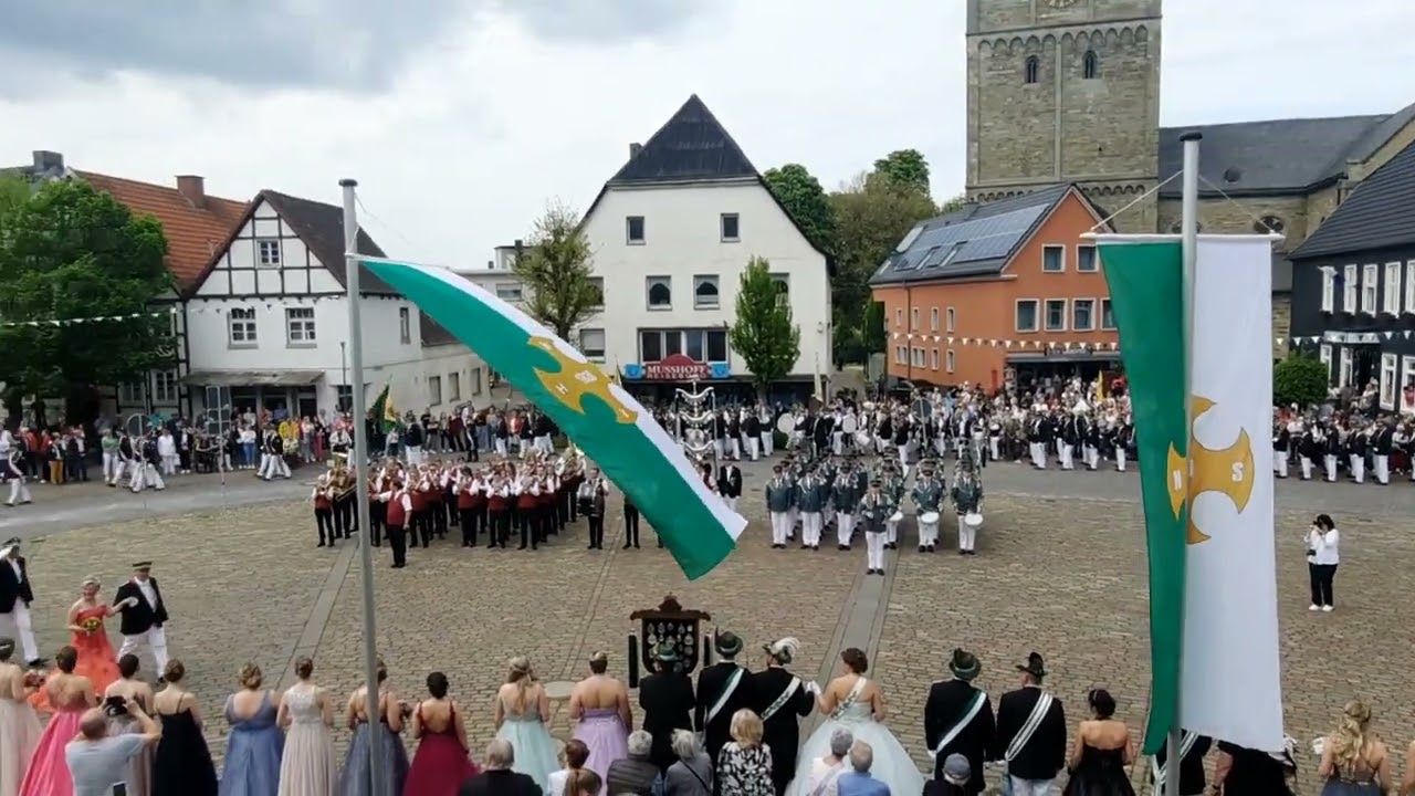 Handwerker Schützenverein Erwitte 1820  .e.V.  Festakt auf dem Marktplatz  Sonntag 07.05.2023