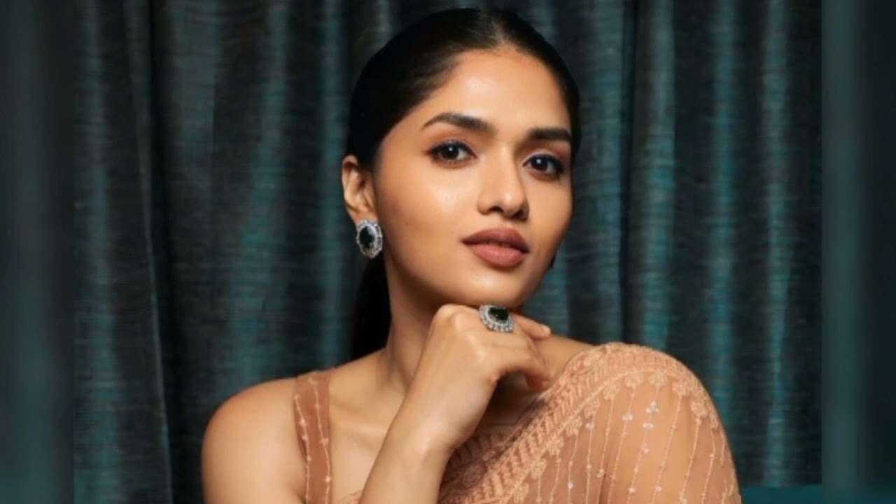 Why sunaina yella 😍 is the most beautiful actress? 