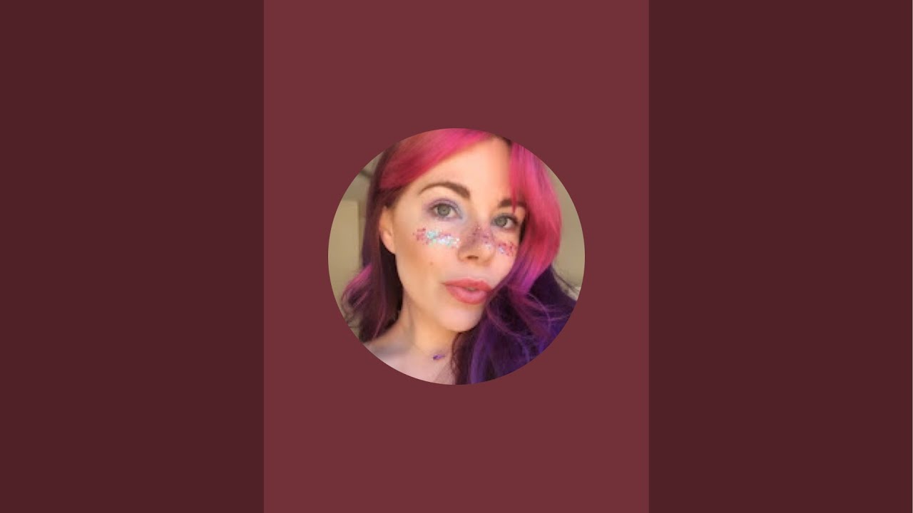 Fefe ASMR is live!