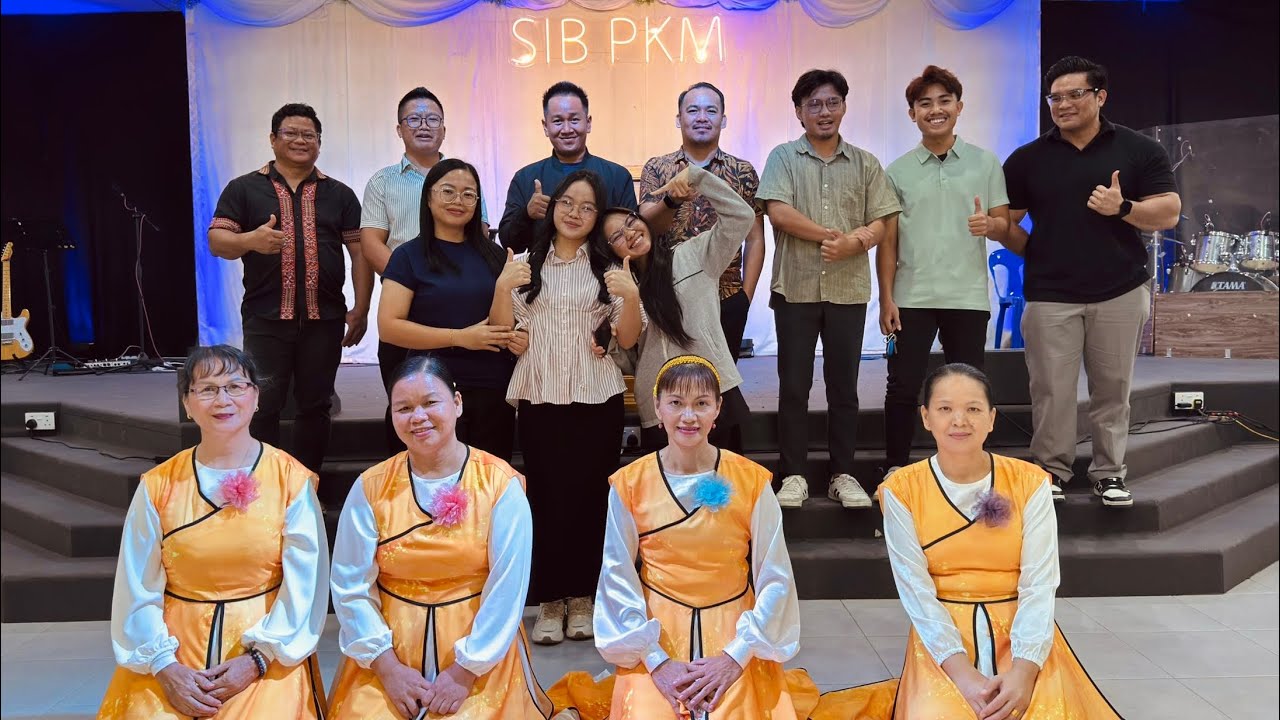 Lumuat Lumodon/Dancers Wanita SIB Pekan KM