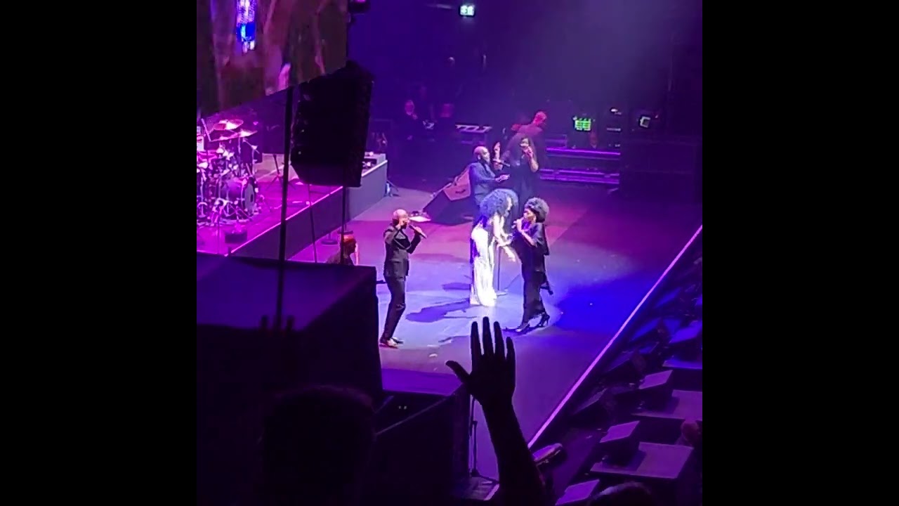 Diana Ross @ Ziggo Dome Amsterdam 12/10/2023 - I will Survive