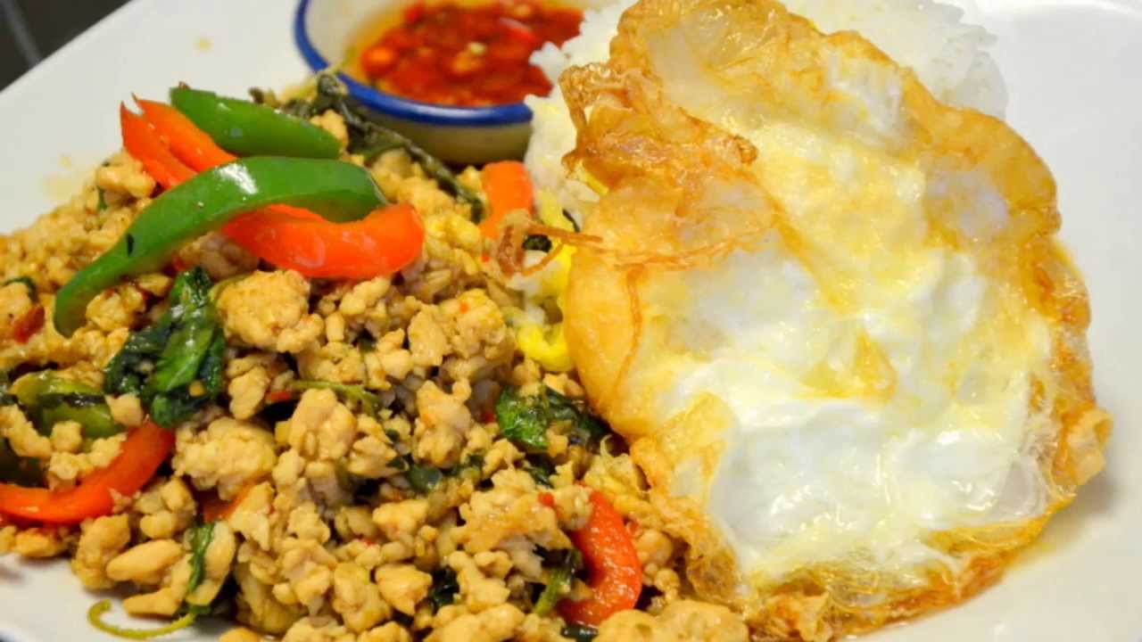 How to Make Thai Basil Chicken ผัดกระเพราไก่ไข่ดาว