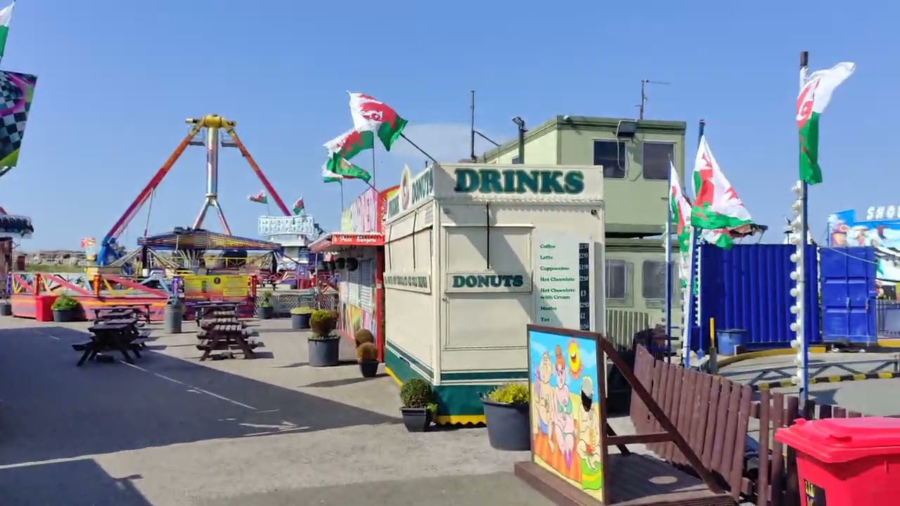 4K-HiRes🚶Walking from Sandbank Road Towyn to Knightly's Fun Park at Kinmel Bay 🚶18/4/23