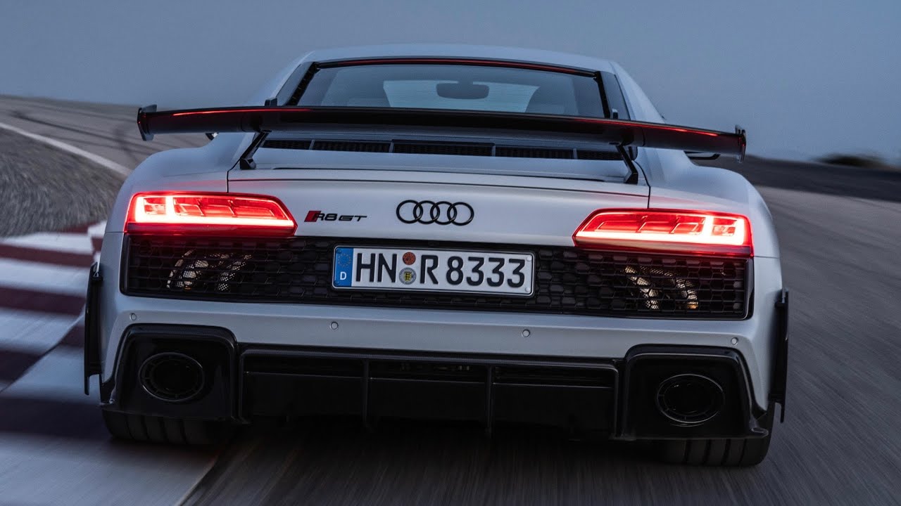 NEW Audi R8 V10 GT RWD (2023) - CRAZY EXHAUST sound & specs
